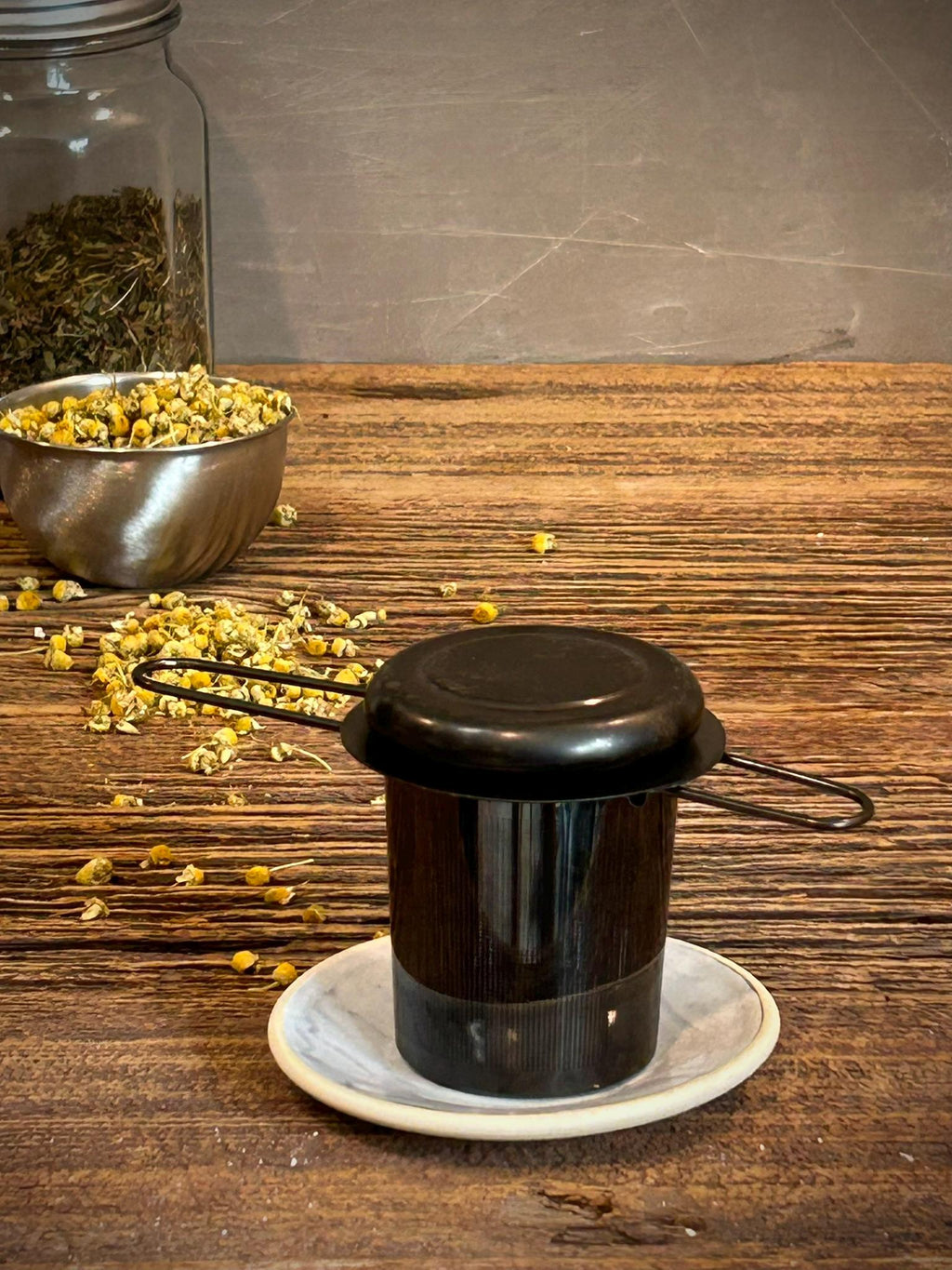 Loose Leaf Tea Infuser & Handmade Ceramic Drip Plate SET | Stainless Steel Steeper | Linen Gray Stoneware Rest | Tea Brewing Accessories