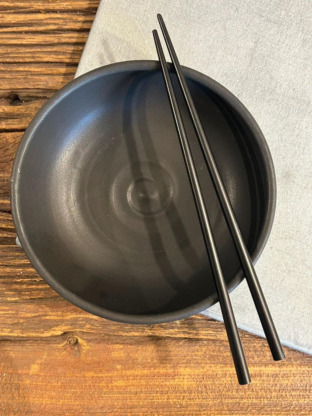 Handmade Ceramic Serving Bowl | Blackstone Artisan Stoneware Bowl | Pasta, Soup, Salad, Ramen & Snack Bowl | Choose Your Size