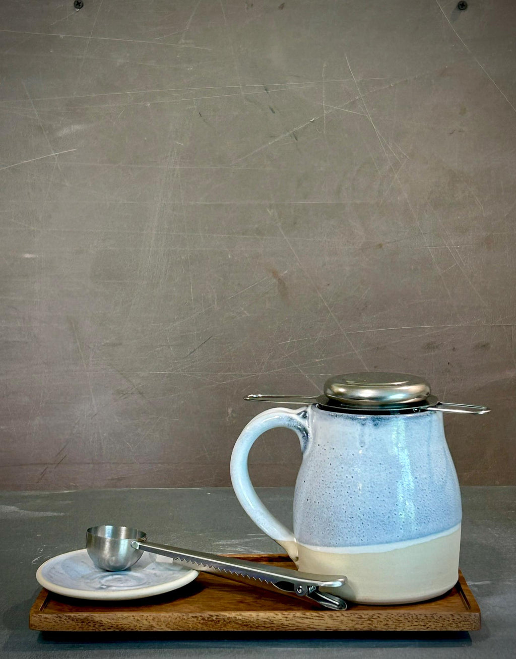 Handmade Loose Leaf Tea Gift Set | Ceramic Bell Mug with Lid, Stainless Steel Infuser, Tea Scoop & Acacia Tray | Linen Gray | Gift Basket