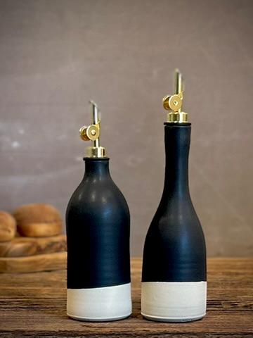Handmade Ceramic Classic Olive Oil Dispenser | Blackstone Stoneware Oil Pourer Bottle | Kitchen Counter Decor | Vinegar Cruet
