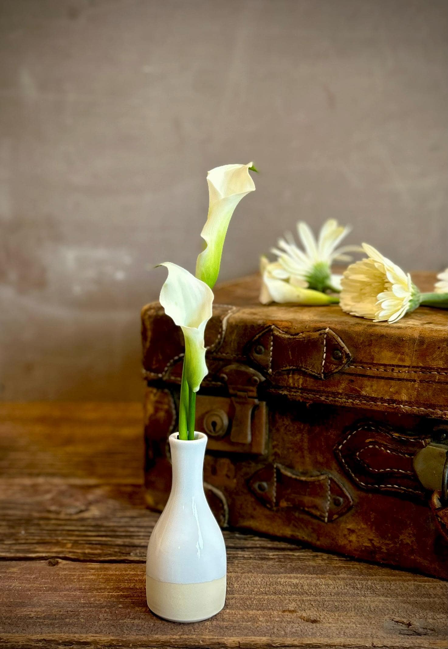 White Dove Bud Vase | Handmade Ceramic | Wheel-Thrown Stoneware Flower Vase | 5" Mini Pottery Vase | Modern Farmhouse Decor