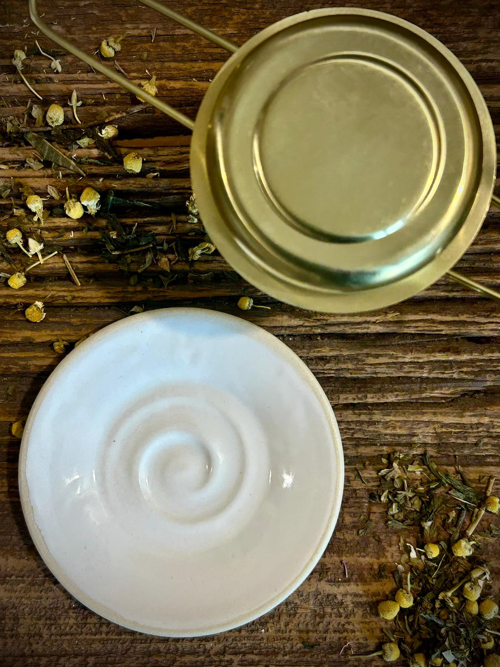 Loose Leaf Tea Infuser & Handmade Ceramic Drip Plate SET | Stainless Steel Steeper | White Dove Stoneware Rest | Tea Brewing Accessories