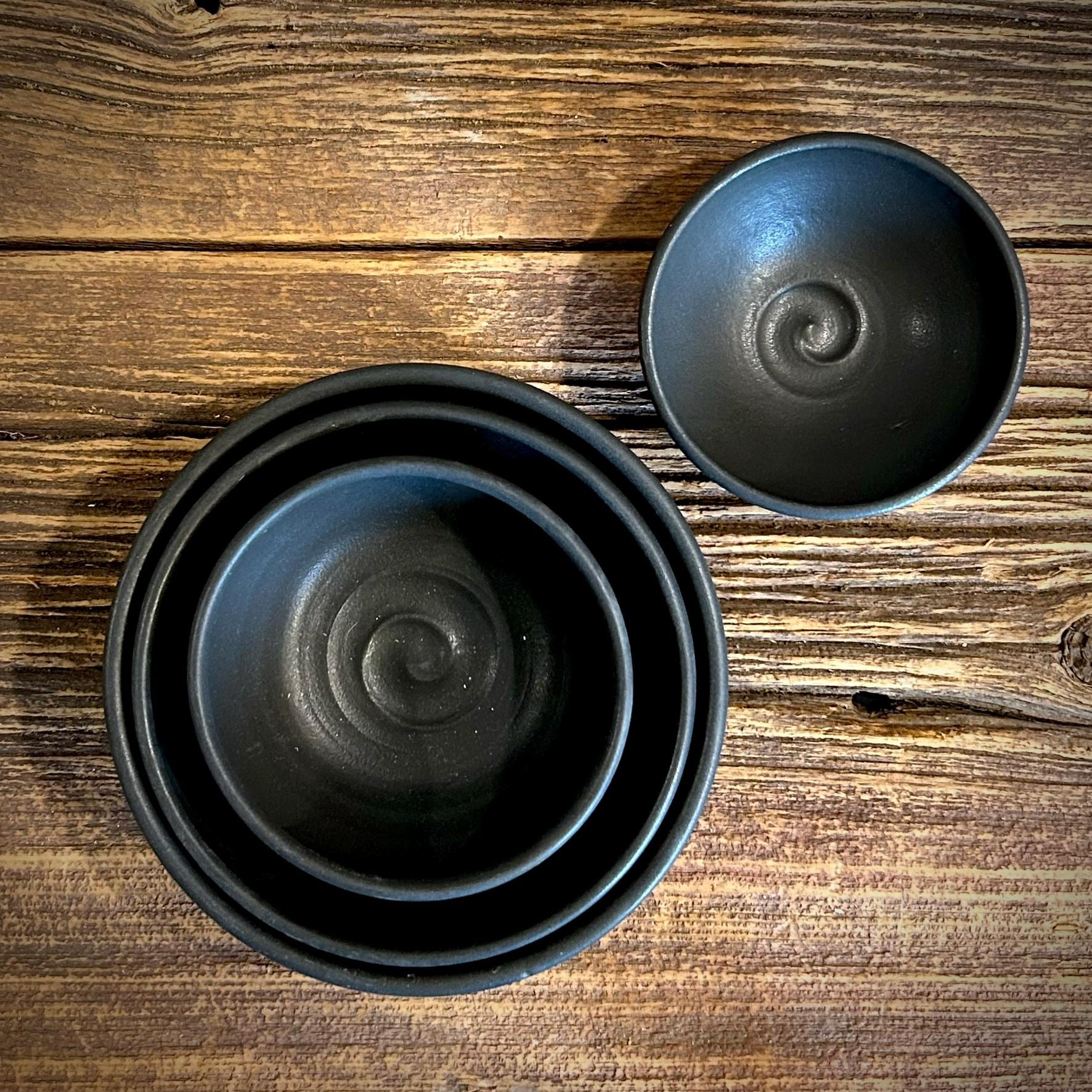 Handmade Ceramic Serving Bowl | Blackstone Artisan Stoneware Bowl | Pasta, Soup, Salad, Ramen & Snack Bowl | Choose Your Size