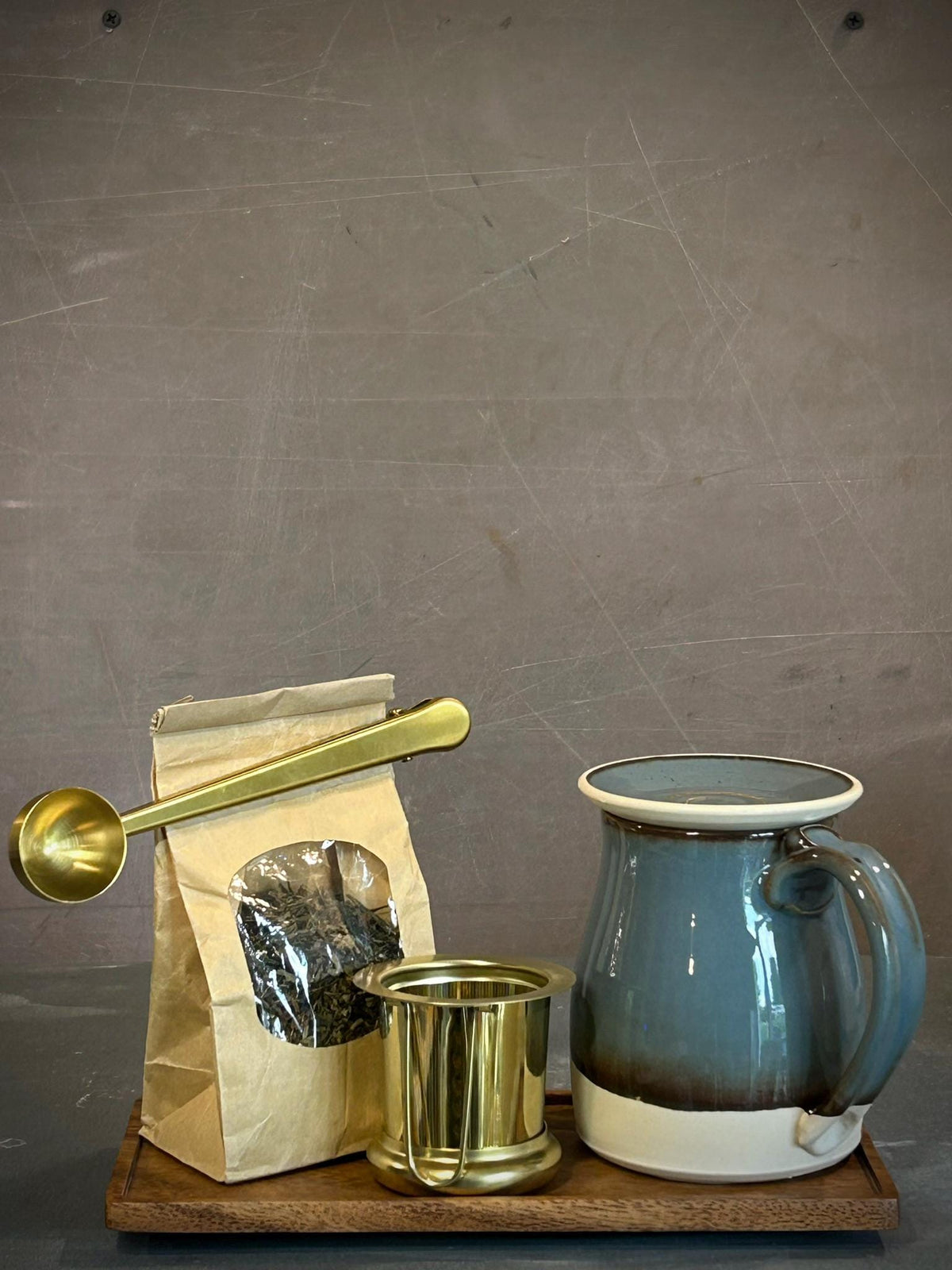 Handmade Loose Leaf Tea Gift Set | Ceramic Bell Mug with Lid, Stainless Steel Infuser, Tea Scoop & Acacia Tray | Riverdrift | GIFT Basket