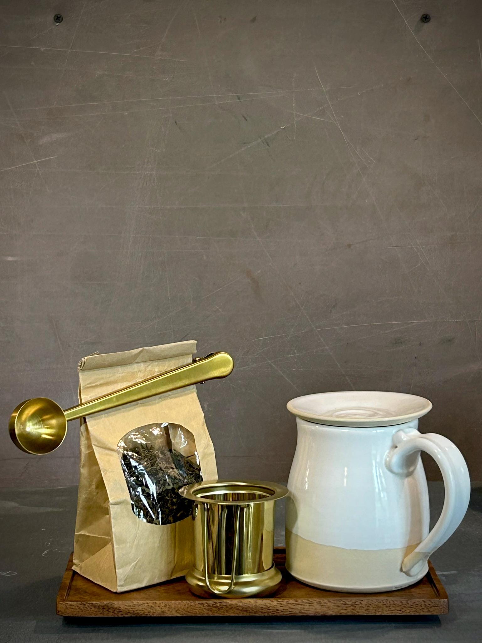 Handmade Loose Leaf Tea Gift Set | Ceramic Bell Mug with Lid, Stainless Steel Infuser, Tea Scoop & Acacia Tray | White Dove