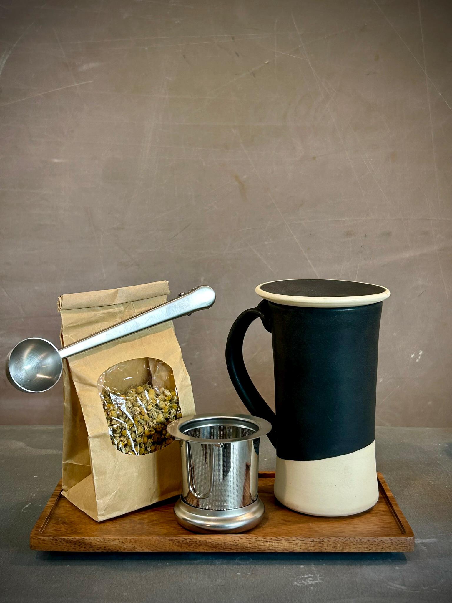 Handmade Loose Leaf Tea Gift Set | Ceramic Tall Mug with Lid, Stainless Steel Infuser, Tea Scoop & Acacia Tray | Blackstone | Gift Basket