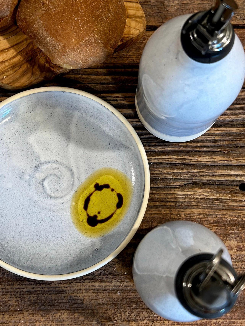 Handmade Ceramic Classic Olive Oil Dispenser | Linen Gray Stoneware Oil Pourer Bottle | Kitchen Counter Decor | Vinegar Cruet