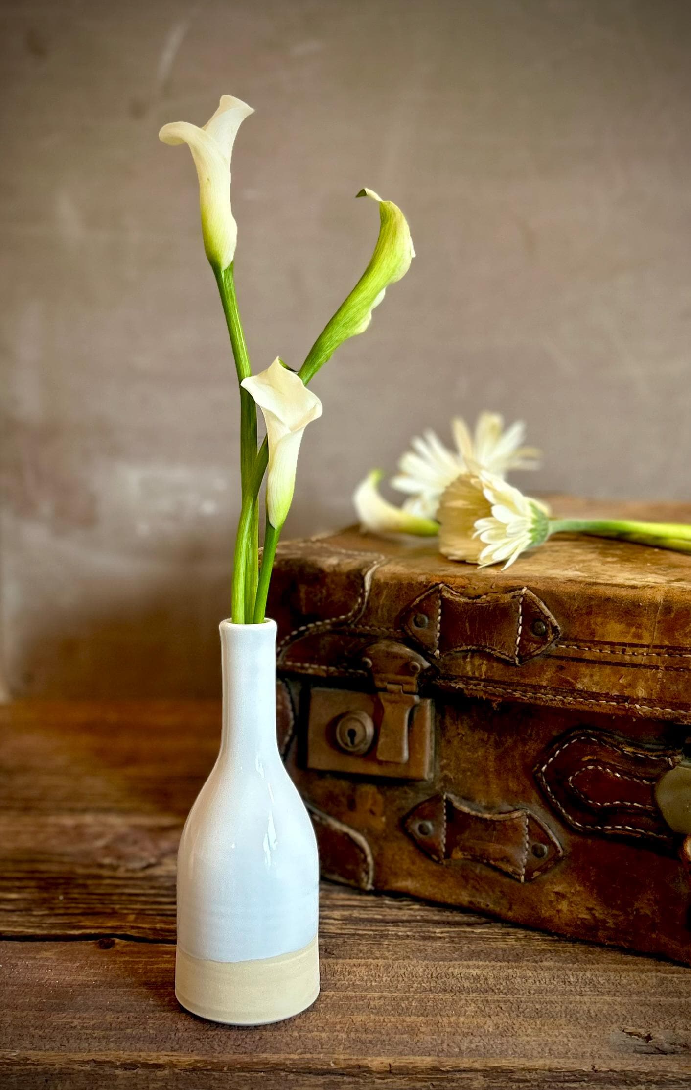 White Dove Bud Vase | Handmade Ceramic | Wheel-Thrown Stoneware Flower Vase | 8" Mini Pottery Vase| Modern Farmhouse Decor