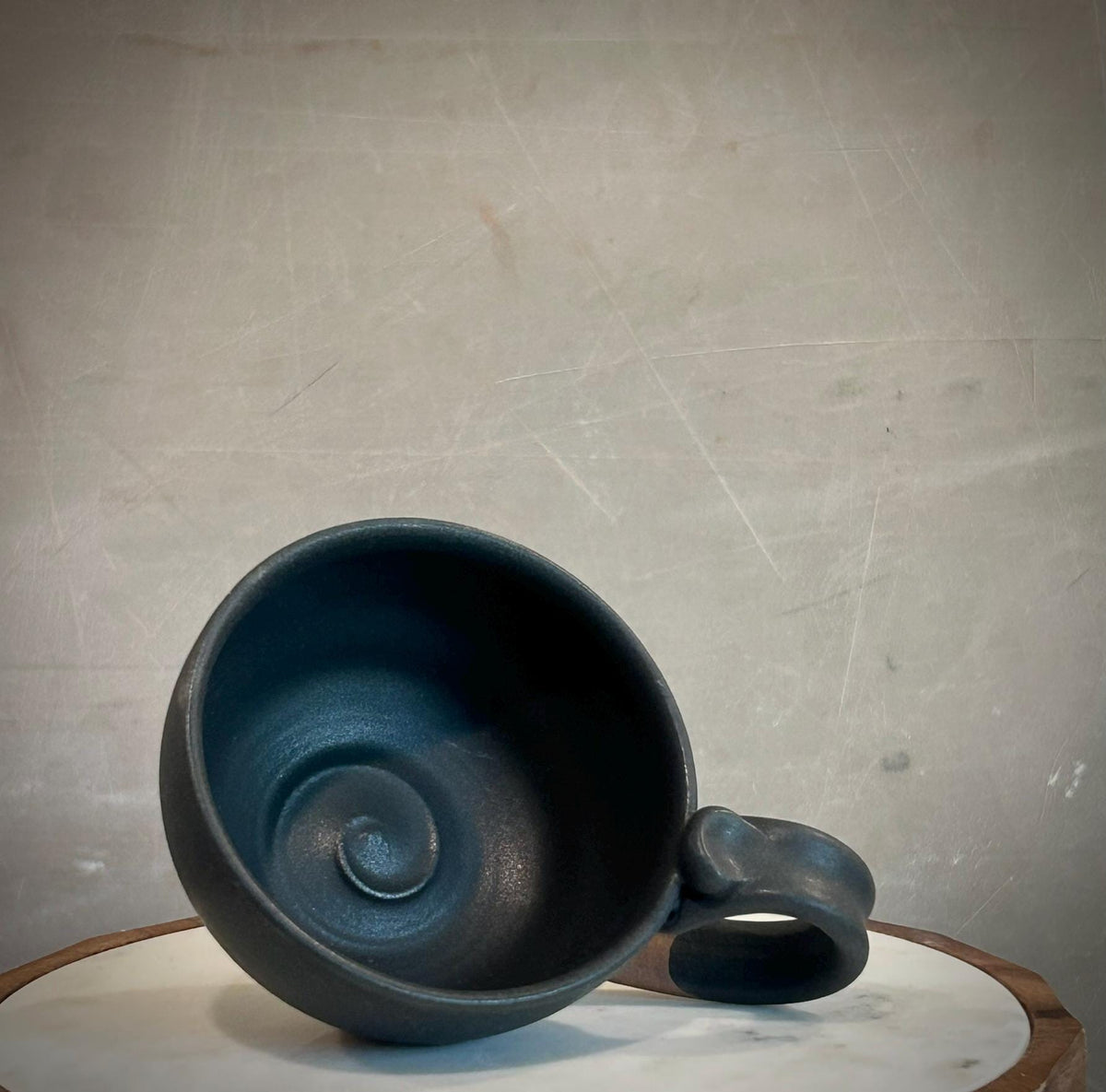 Handmade Stoneware Cappuccino Mug | Wheel-Thrown Matte Blackstone Ceramic Coffee Cup | 10–12 oz Dune Body
