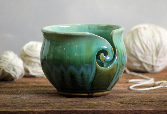 MyGift Turquoise Ceramic Tangle-Free Yarn Ball Bowl, Rustic Handcrafted  Knitting Crochet Bowl with Cut Out Swirl